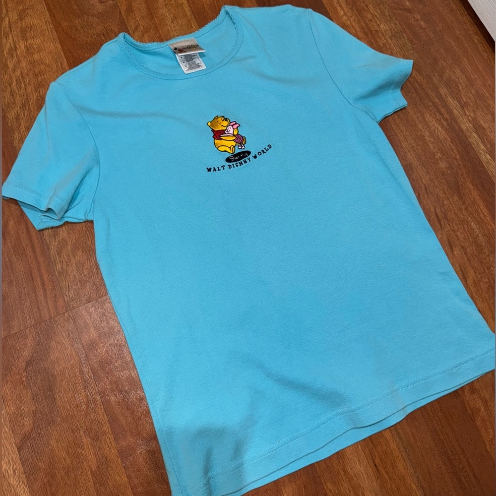 Women’s Disney Light Blue T-Shirt tee graphic tee with Winnie the Pooh medium